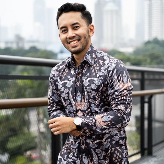 Long Sleeves - Navy Megamendung